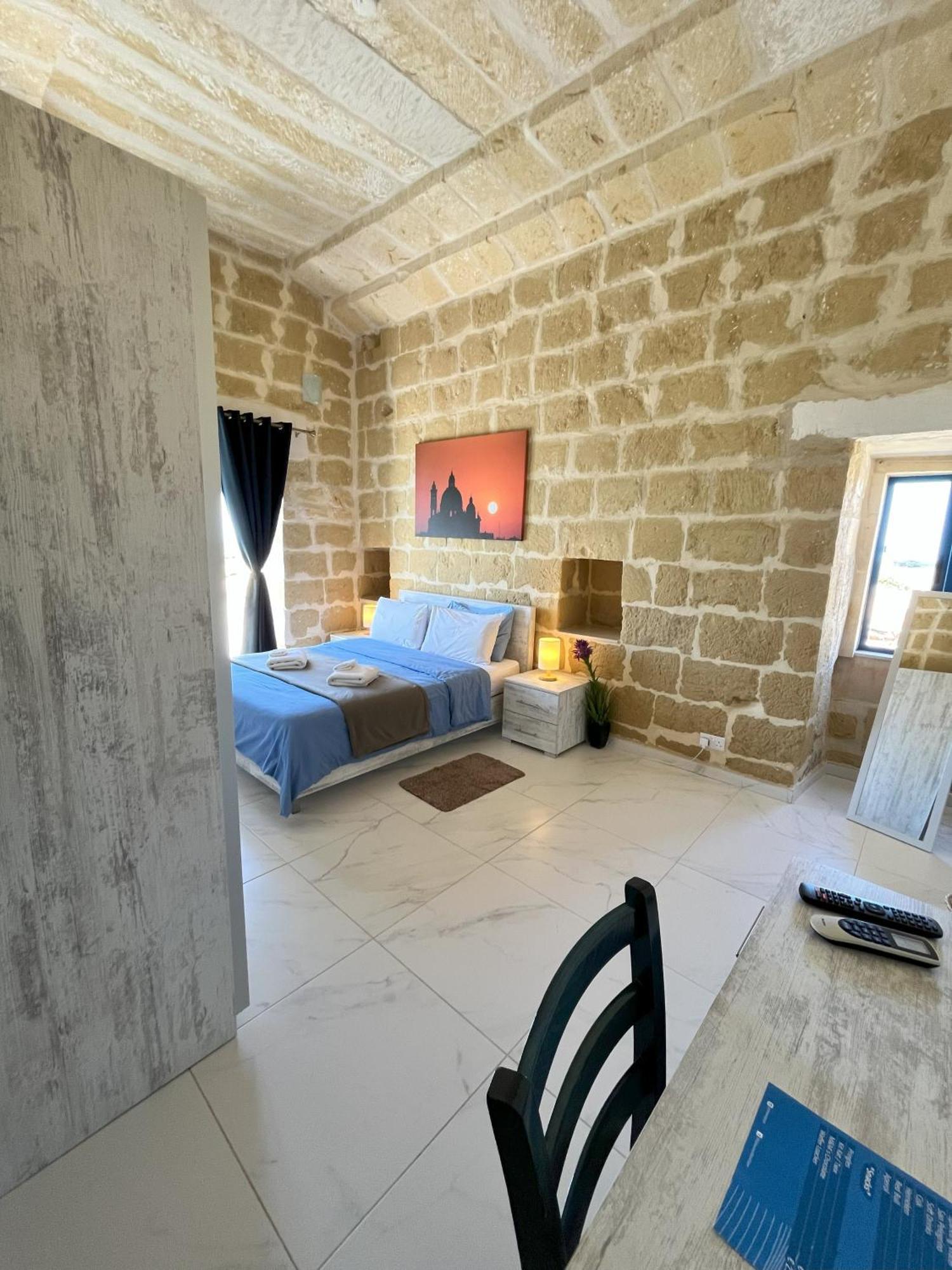 مبيت وإفطار Għarb Fiftyfour West Boutique Living المظهر الخارجي الصورة