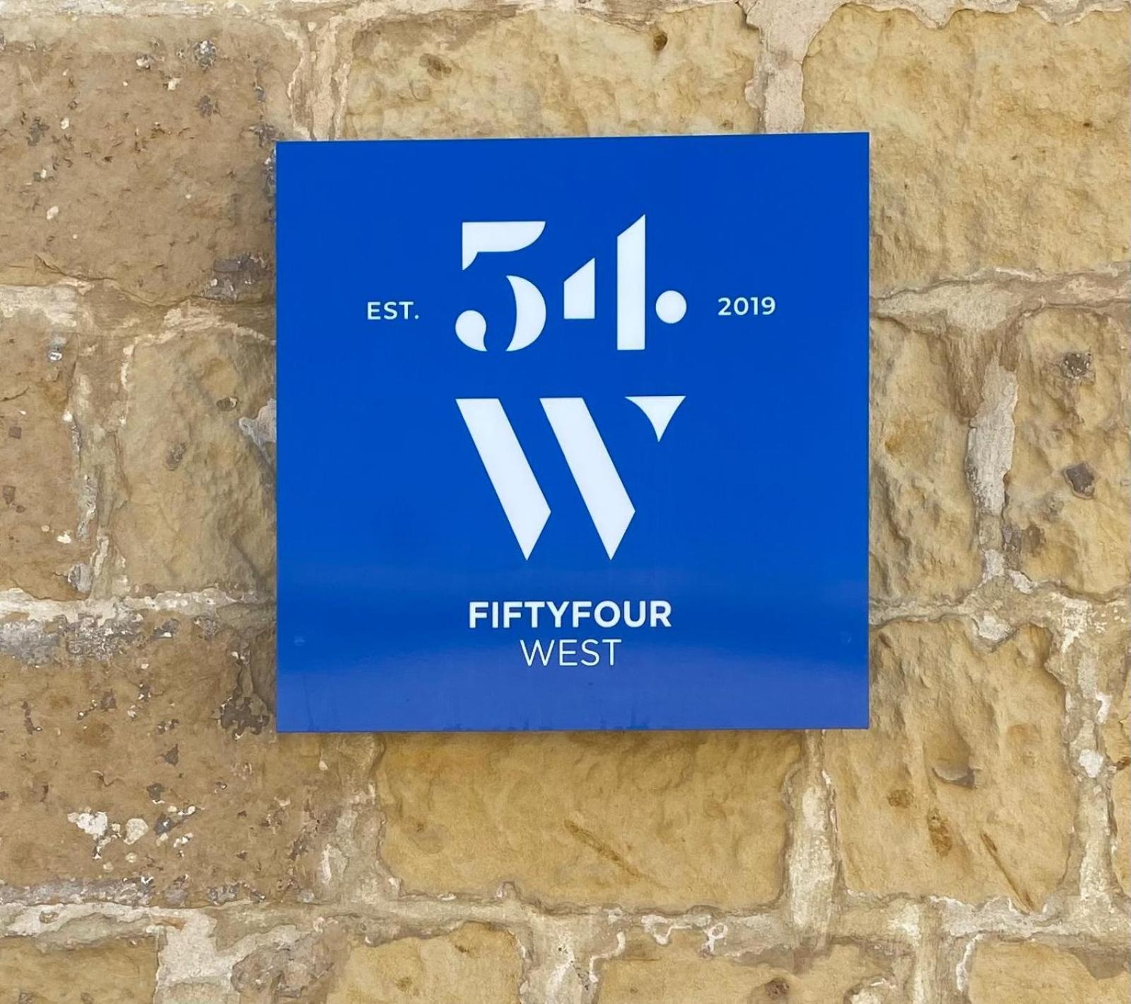 مبيت وإفطار Għarb Fiftyfour West Boutique Living المظهر الخارجي الصورة