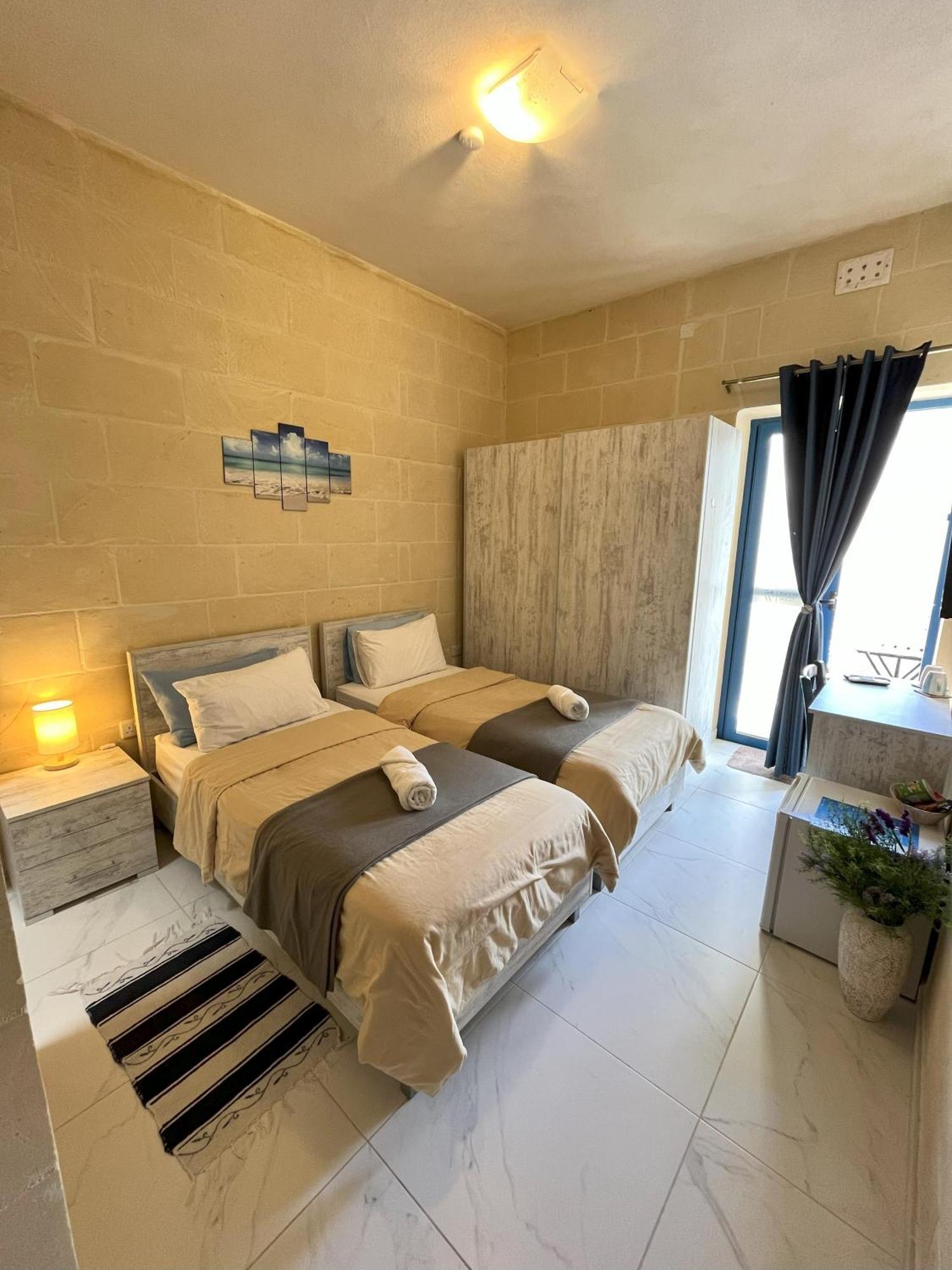 مبيت وإفطار Għarb Fiftyfour West Boutique Living المظهر الخارجي الصورة