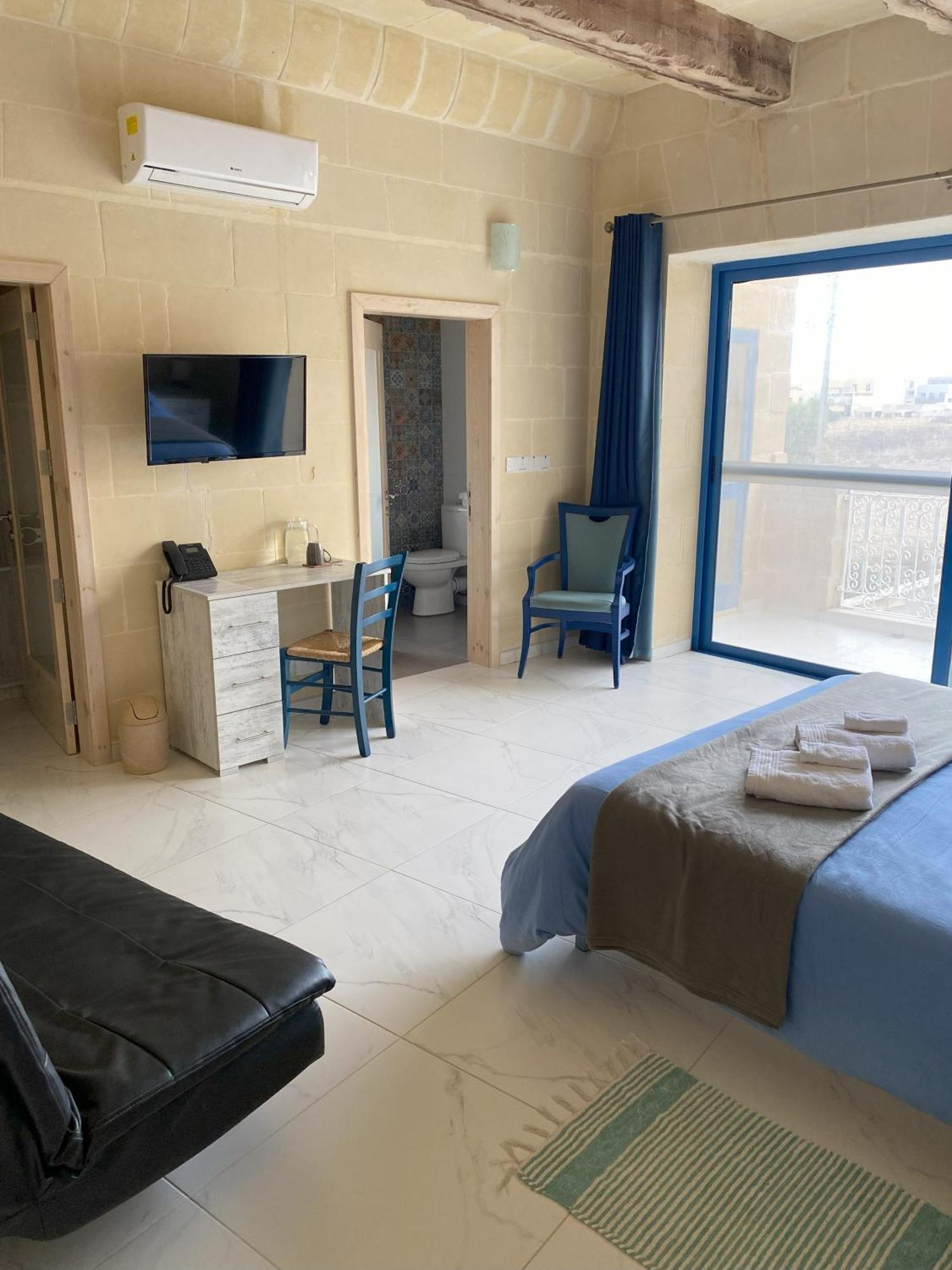 مبيت وإفطار Għarb Fiftyfour West Boutique Living المظهر الخارجي الصورة